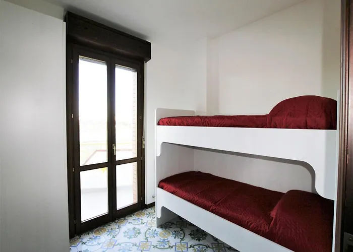 Modern At Rosa Di Martinsicuro Near Sea