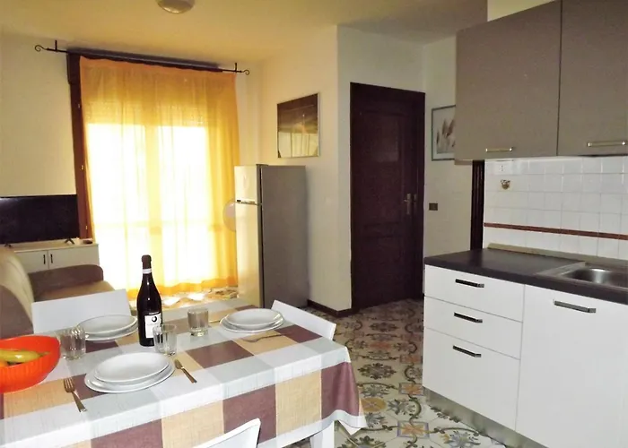 Modern At Rosa Di Martinsicuro Near Sea