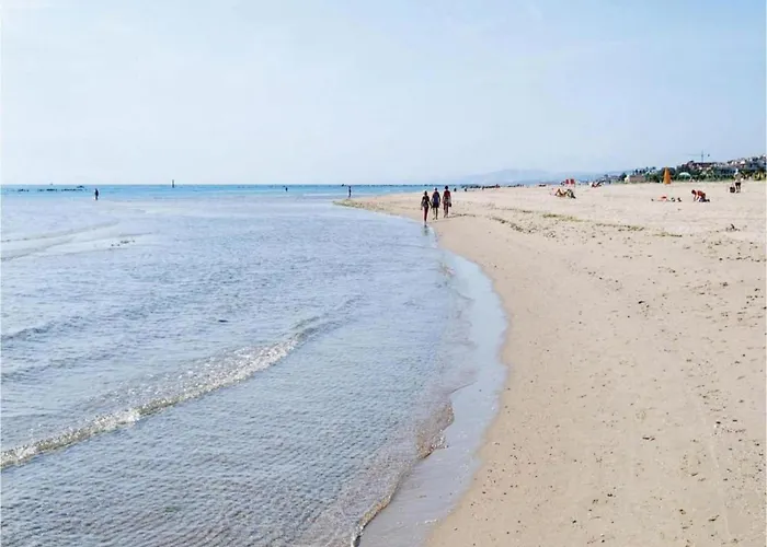 Modern At Rosa Di Martinsicuro Near Sea