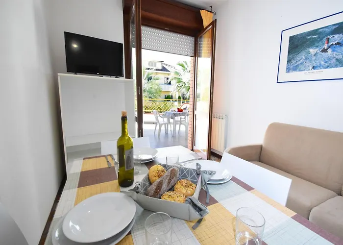 Modern At Rosa Di Martinsicuro Near Sea *