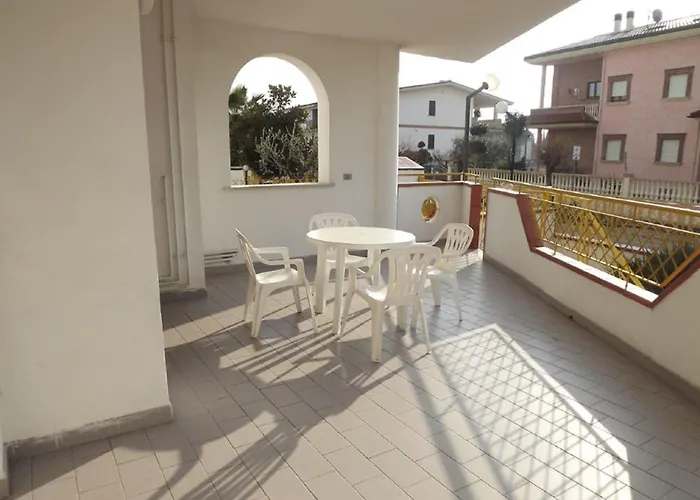 Modern At Rosa Di Martinsicuro Near Sea *